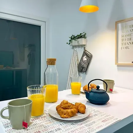 Creatividad Y Personalidad En Centro De Appartement Alicante
