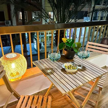 Appartement Creatividad Y Personalidad En Centro De Alicante