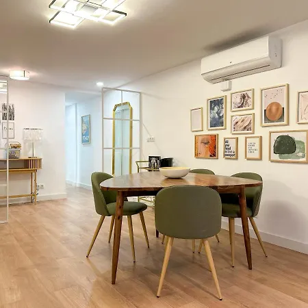 Creatividad Y Personalidad En Centro De Appartement Alicante